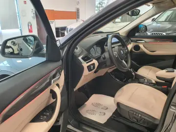 BMW X1xDri18d Aut HUD LEDerMemorStz Panor Kamer xLin