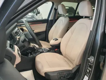 BMW X1xDri18d Aut HUD LEDerMemorStz Panor Kamer xLin