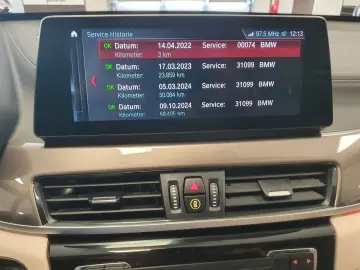 BMW X1xDri18d Aut HUD LEDerMemorStz Panor Kamer xLin