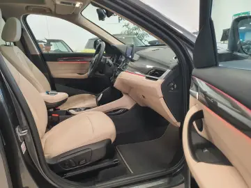 BMW X1xDri18d Aut HUD LEDerMemorStz Panor Kamer xLin