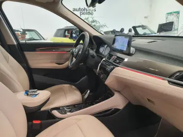 BMW X1xDri18d Aut HUD LEDerMemorStz Panor Kamer xLin
