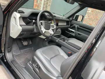 LAND ROVER Defender D250 90 SE