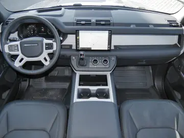 LAND ROVER Defender 110 X-Dynamic SE