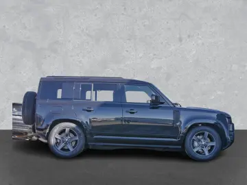 LAND ROVER Defender 110 X-Dynamic SE