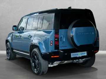 LAND ROVER Defender D300 110 X-Dynamic SE