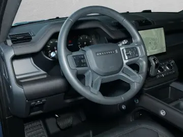 LAND ROVER Defender D300 110 X-Dynamic SE
