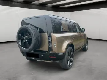 LAND ROVER Defender 3.0 X