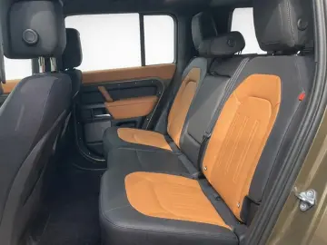 LAND ROVER Defender 3.0 X