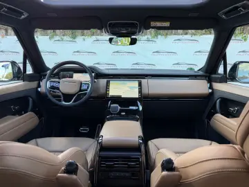 LAND ROVER Range Rover Sport SE
