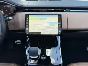 LAND ROVER Range Rover Sport SE