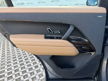 LAND ROVER Range Rover Sport SE