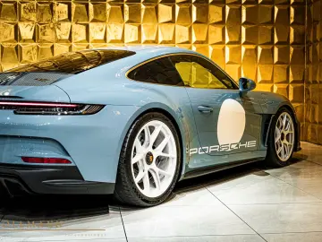 Porsche 911 S T   HERITAGE • CARBON ROLL CAGE • LIFT