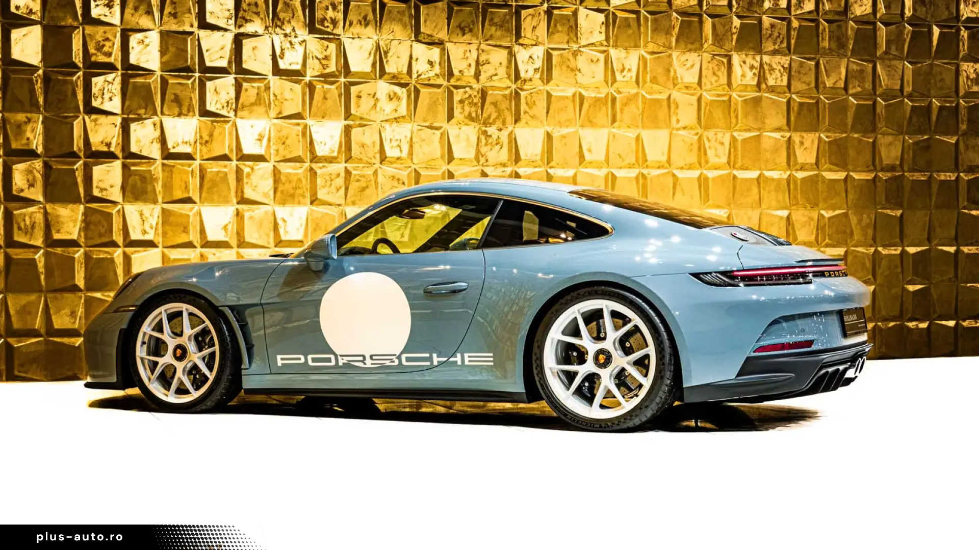 Porsche 911 S T   HERITAGE • CARBON ROLL CAGE • LIFT