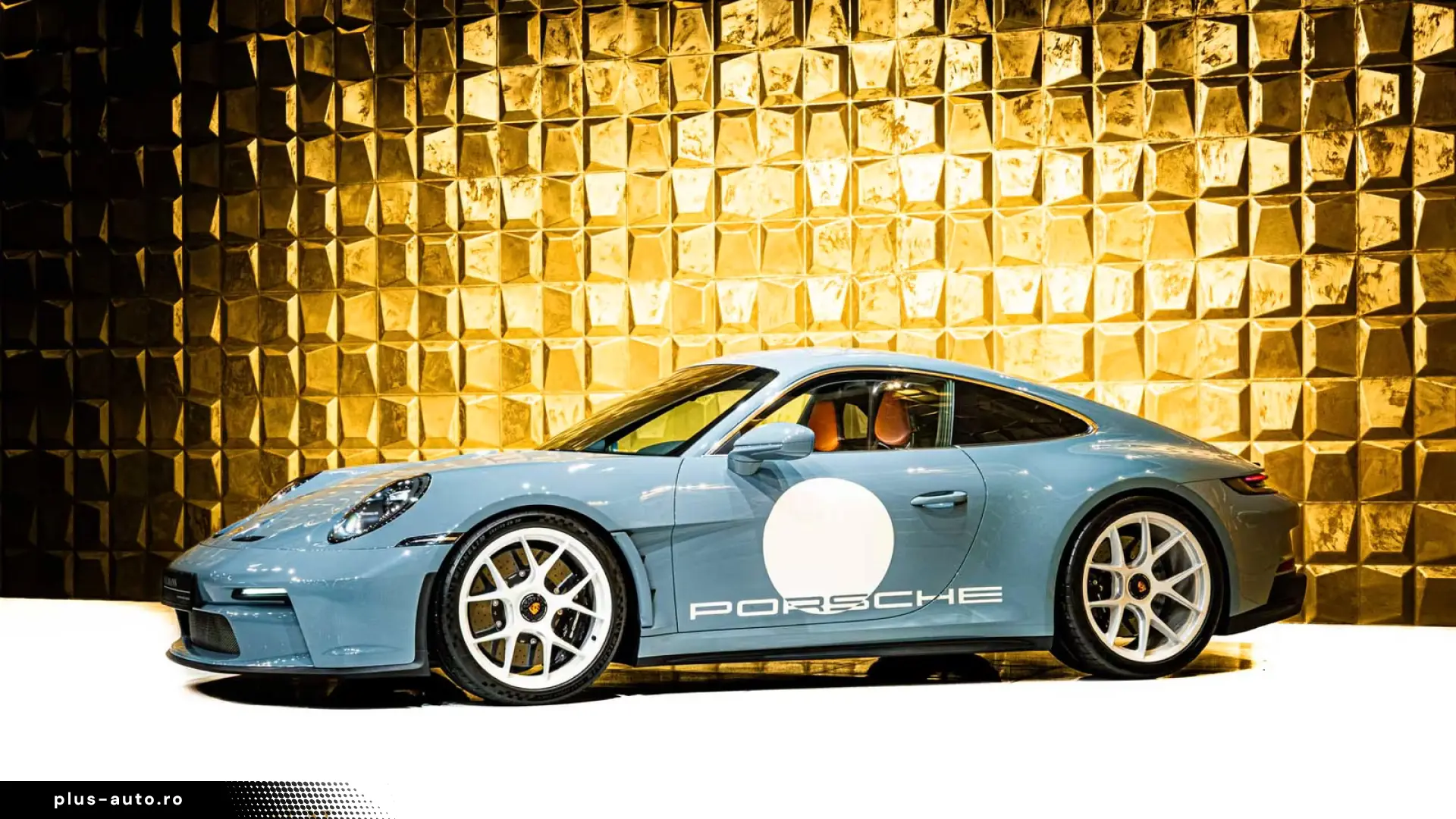 Porsche 911 S T   HERITAGE • CARBON ROLL CAGE • LIFT