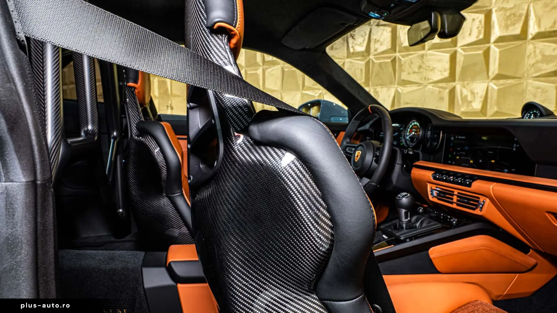Porsche 911 S T   HERITAGE • CARBON ROLL CAGE • LIFT