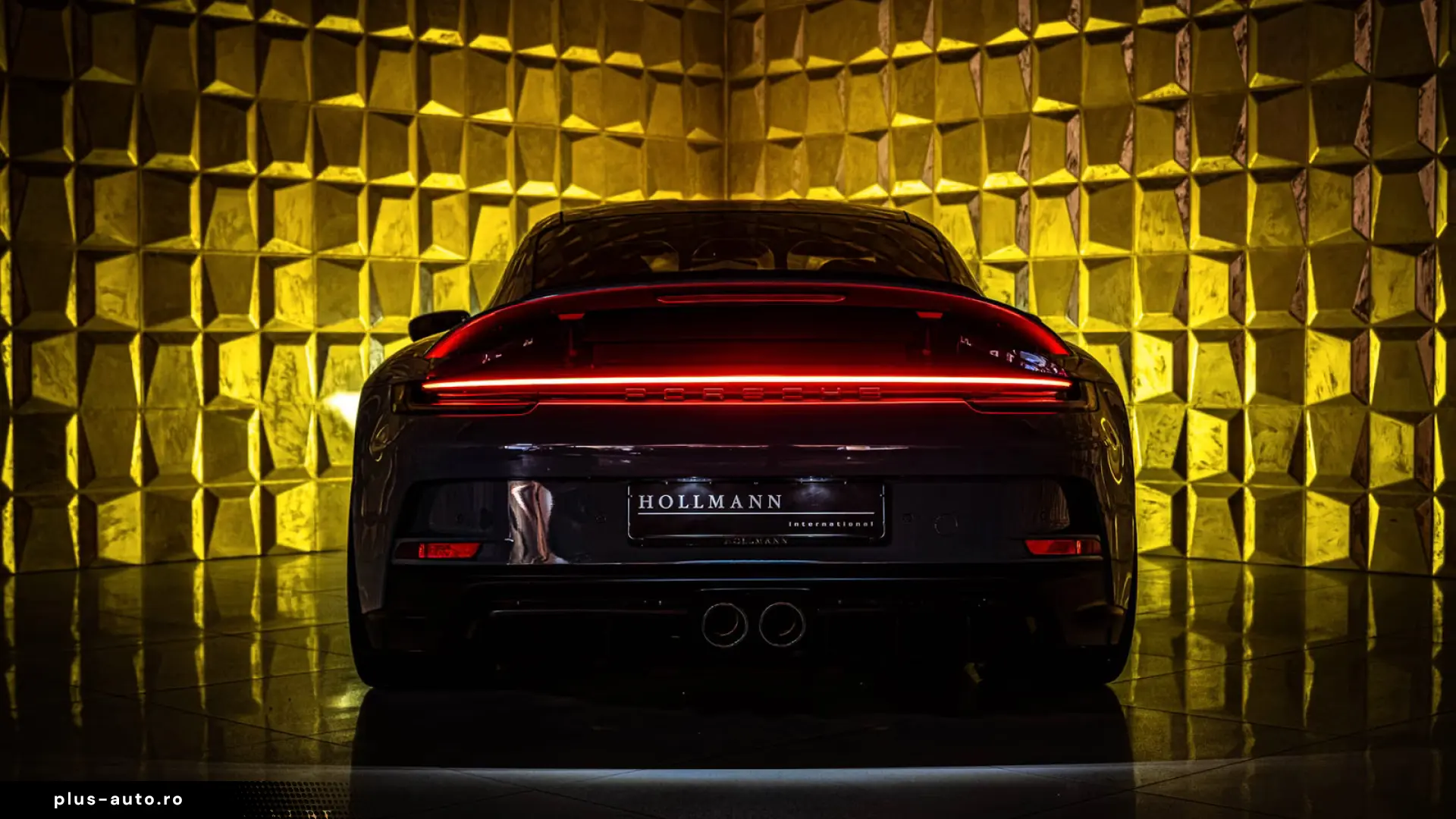 Porsche 911 S T   HERITAGE • CARBON ROLL CAGE • LIFT