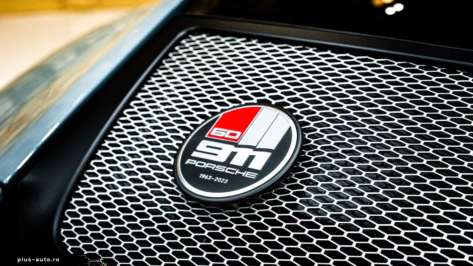 Porsche 911 S T   HERITAGE • CARBON ROLL CAGE • LIFT