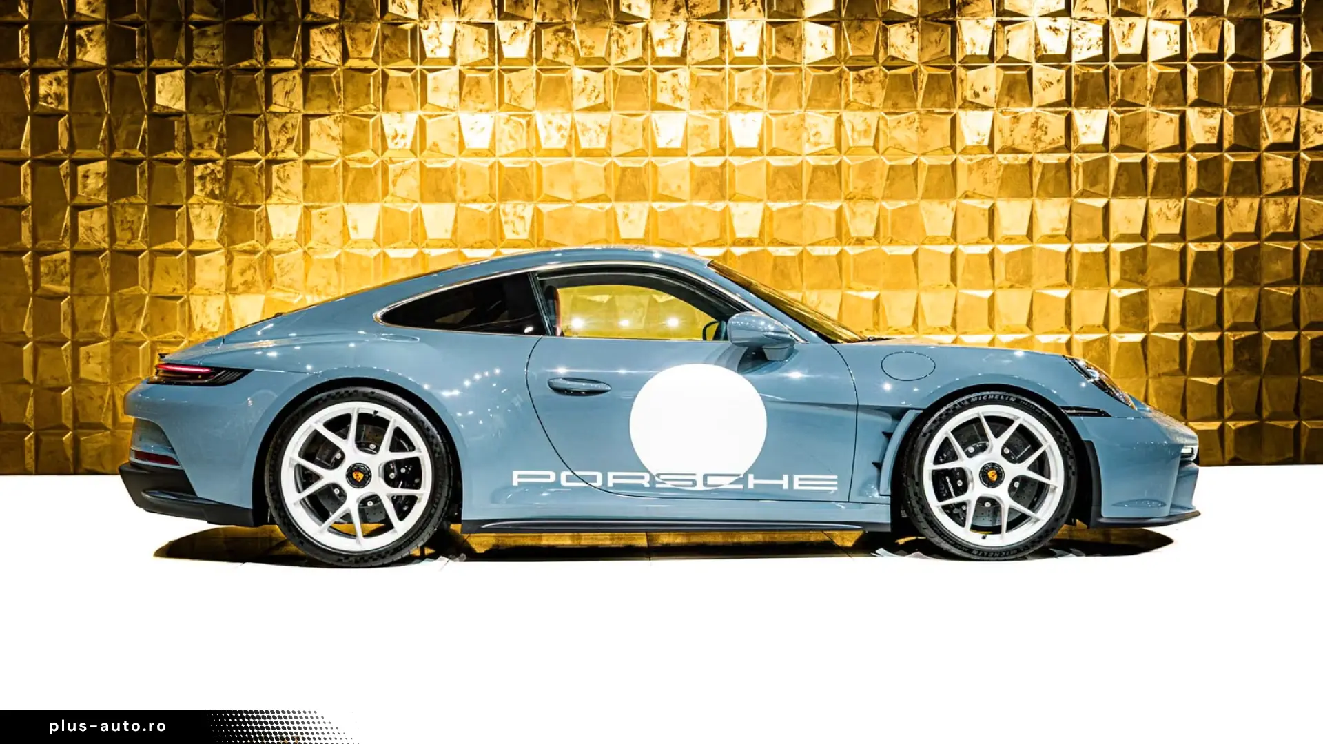 Porsche 911 S T   HERITAGE • CARBON ROLL CAGE • LIFT