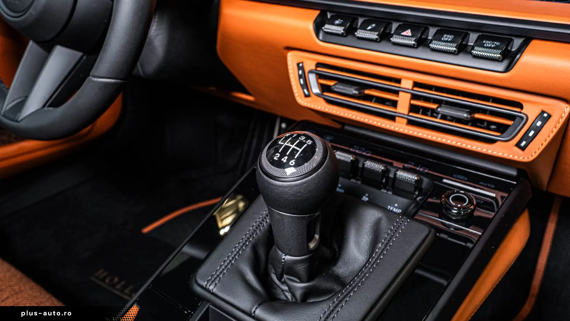 Porsche 911 S T   HERITAGE • CARBON ROLL CAGE • LIFT