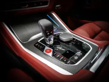 BMW XM 50e Leder Sportpaket HuD AHK
