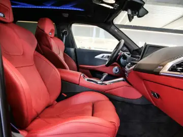 BMW XM 50e Leder Sportpaket HuD AHK