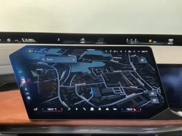 BMW 740 xDrive   3D HUD   Vent Seats   Towbar