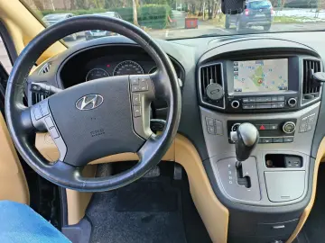 Hyundai H-1