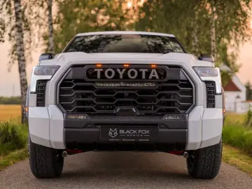 Toyota Tundra Crew Max   TRD Pro