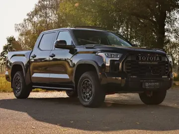 Toyota Tundra Crew Max   TRD Pro