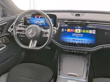MERCEDES-BENZ E 200 4M AMG PANO SUPERSCREEN NIGHT