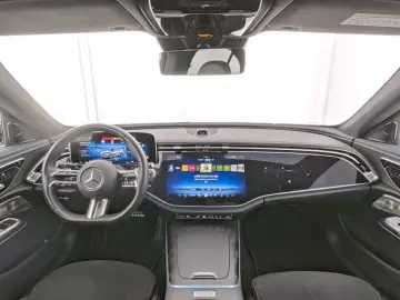MERCEDES-BENZ E 200 4M AMG PANO SUPERSCREEN NIGHT