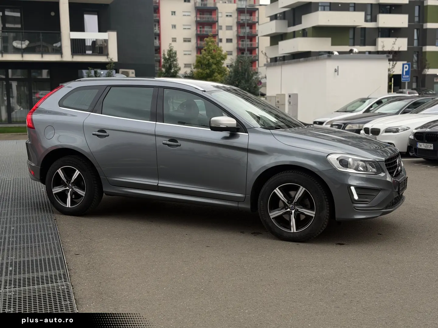 Volvo XC60 2.0 D R Design an 2017  Euro6