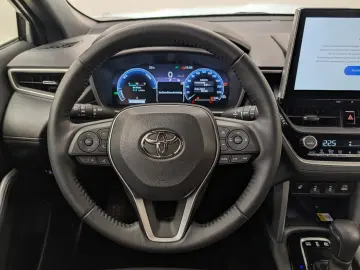 TOYOTA Corolla Cross 2.0 Hybrid FWD Team Deutschland LE