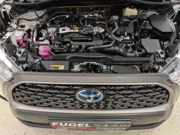 TOYOTA Corolla Cross 2.0 Hybrid FWD Team Deutschland LE