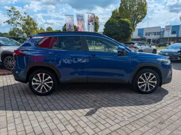 TOYOTA Corolla Cross 2.0-l-VVT-i Hybrid Style-Comfort