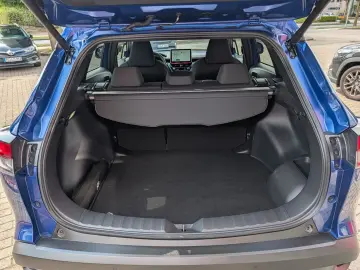 TOYOTA Corolla Cross 2.0-l-VVT-i Hybrid Style-Comfort