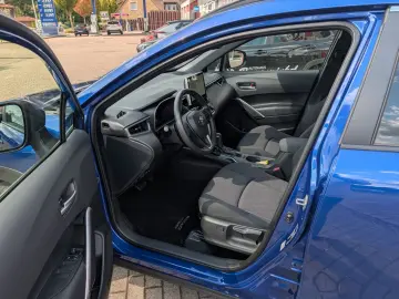 TOYOTA Corolla Cross 2.0-l-VVT-i Hybrid Style-Comfort