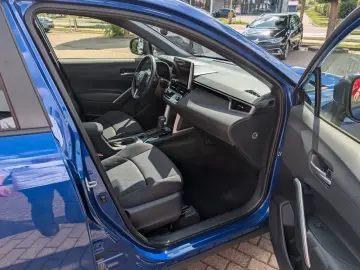 TOYOTA Corolla Cross 2.0-l-VVT-i Hybrid Style-Comfort