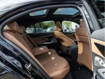 Mercedes-Benz E 220 d 4M AMG-Sport Super Pano Burm Night
