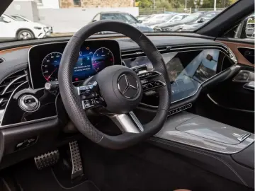 Mercedes-Benz E 220 d 4M AMG-Sport Super Pano Burm Night