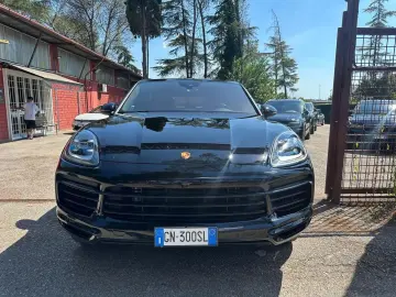 PORSCHE Cayenne Coupé 3.0 V6 E-Hybrid ROSSO CARTIER KAME
