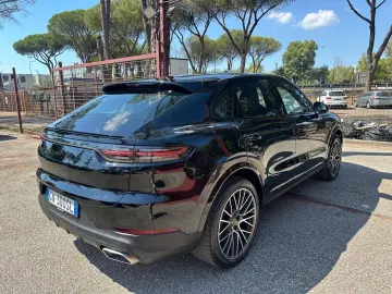 PORSCHE Cayenne Coupé 3.0 V6 E-Hybrid ROSSO CARTIER KAME