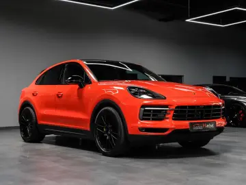 PORSCHE Cayenne Coupe Hybrid Pano-Luft-AHK-HuD-Approved