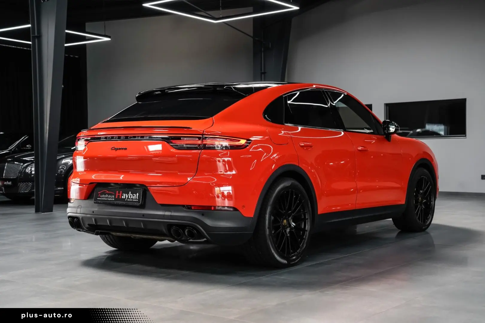 PORSCHE Cayenne Coupe Hybrid Pano-Luft-AHK-HuD-Approved