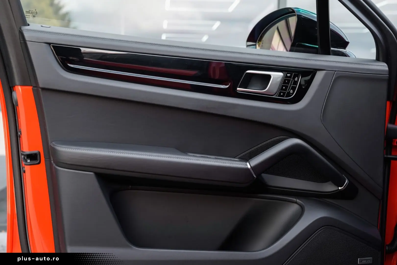 PORSCHE Cayenne Coupe Hybrid Pano-Luft-AHK-HuD-Approved