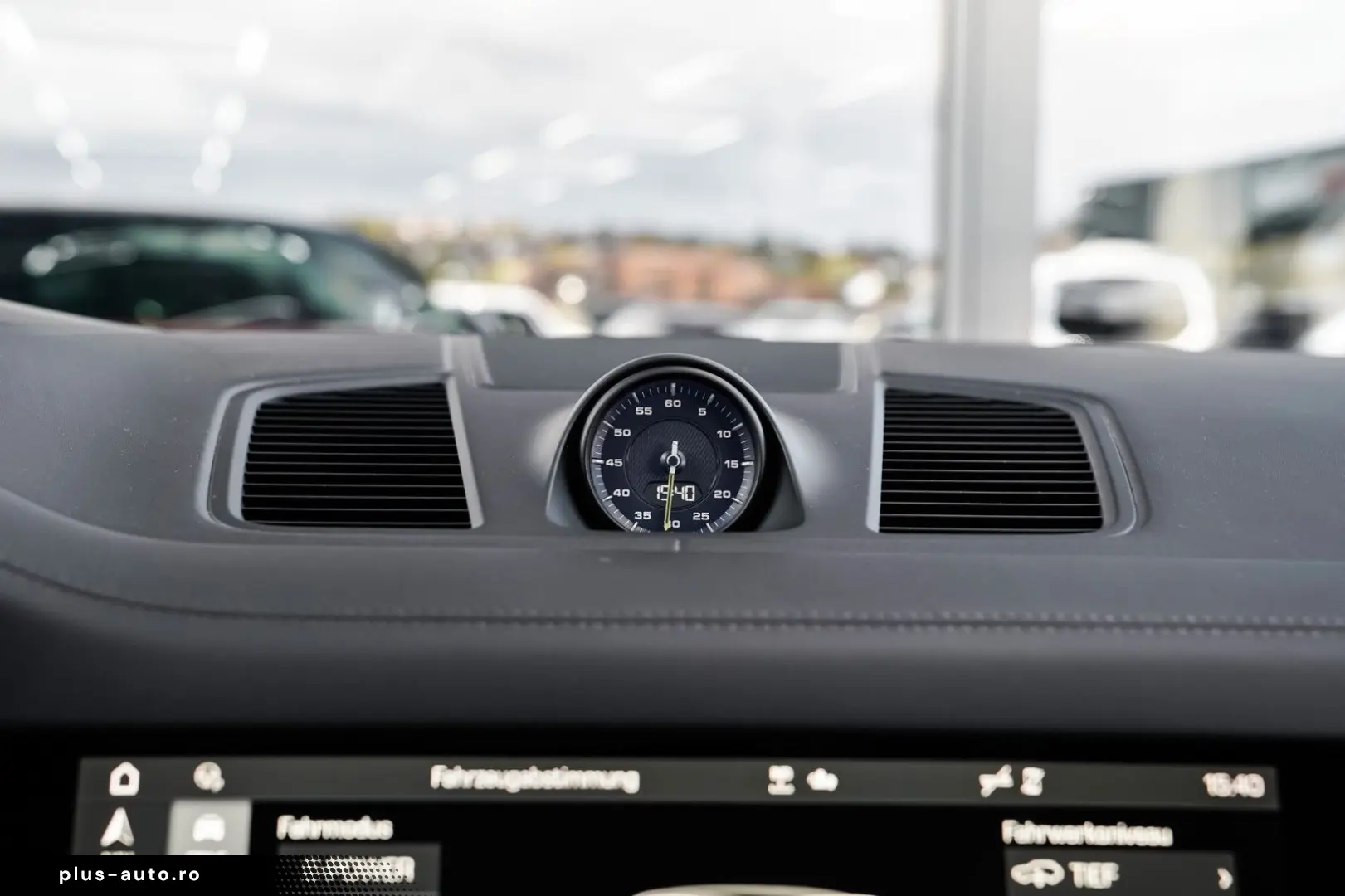 PORSCHE Cayenne Coupe Hybrid Pano-Luft-AHK-HuD-Approved