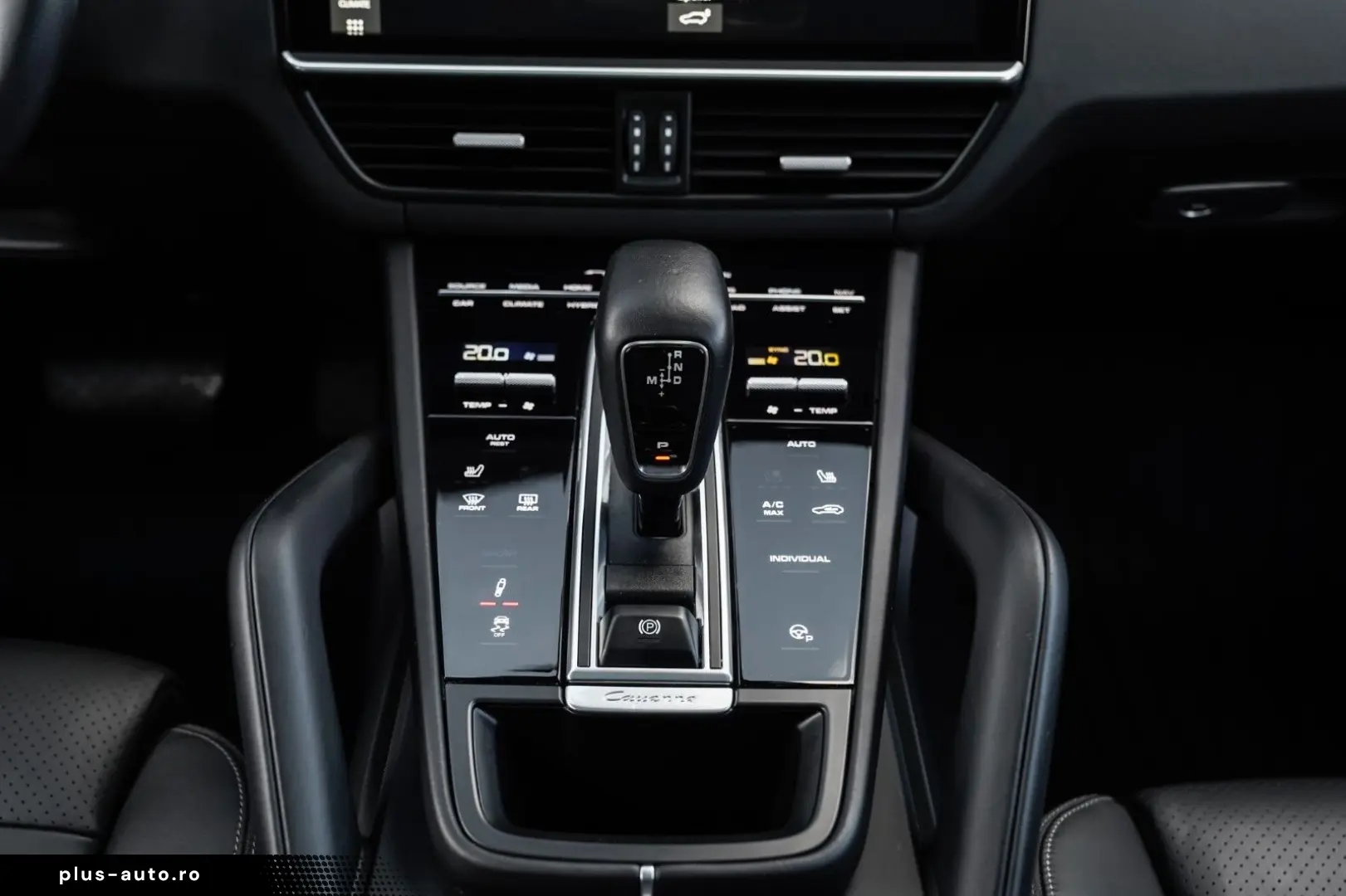 PORSCHE Cayenne Coupe Hybrid Pano-Luft-AHK-HuD-Approved