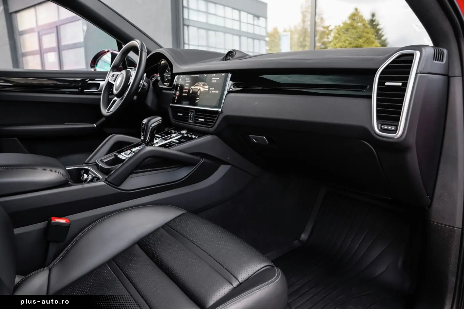 PORSCHE Cayenne Coupe Hybrid Pano-Luft-AHK-HuD-Approved