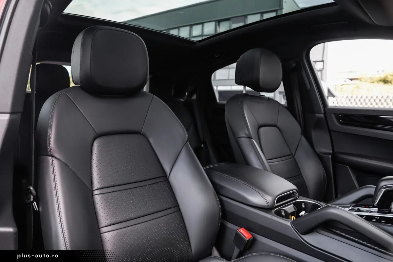 PORSCHE Cayenne Coupe Hybrid Pano-Luft-AHK-HuD-Approved