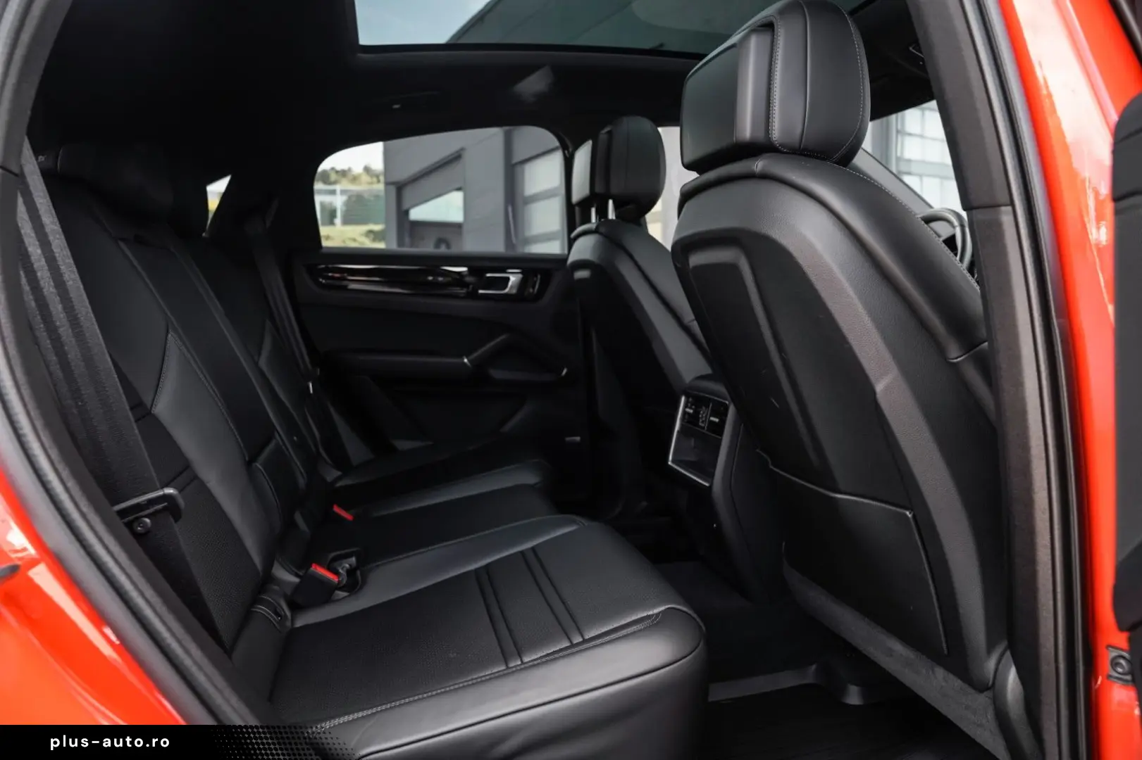PORSCHE Cayenne Coupe Hybrid Pano-Luft-AHK-HuD-Approved